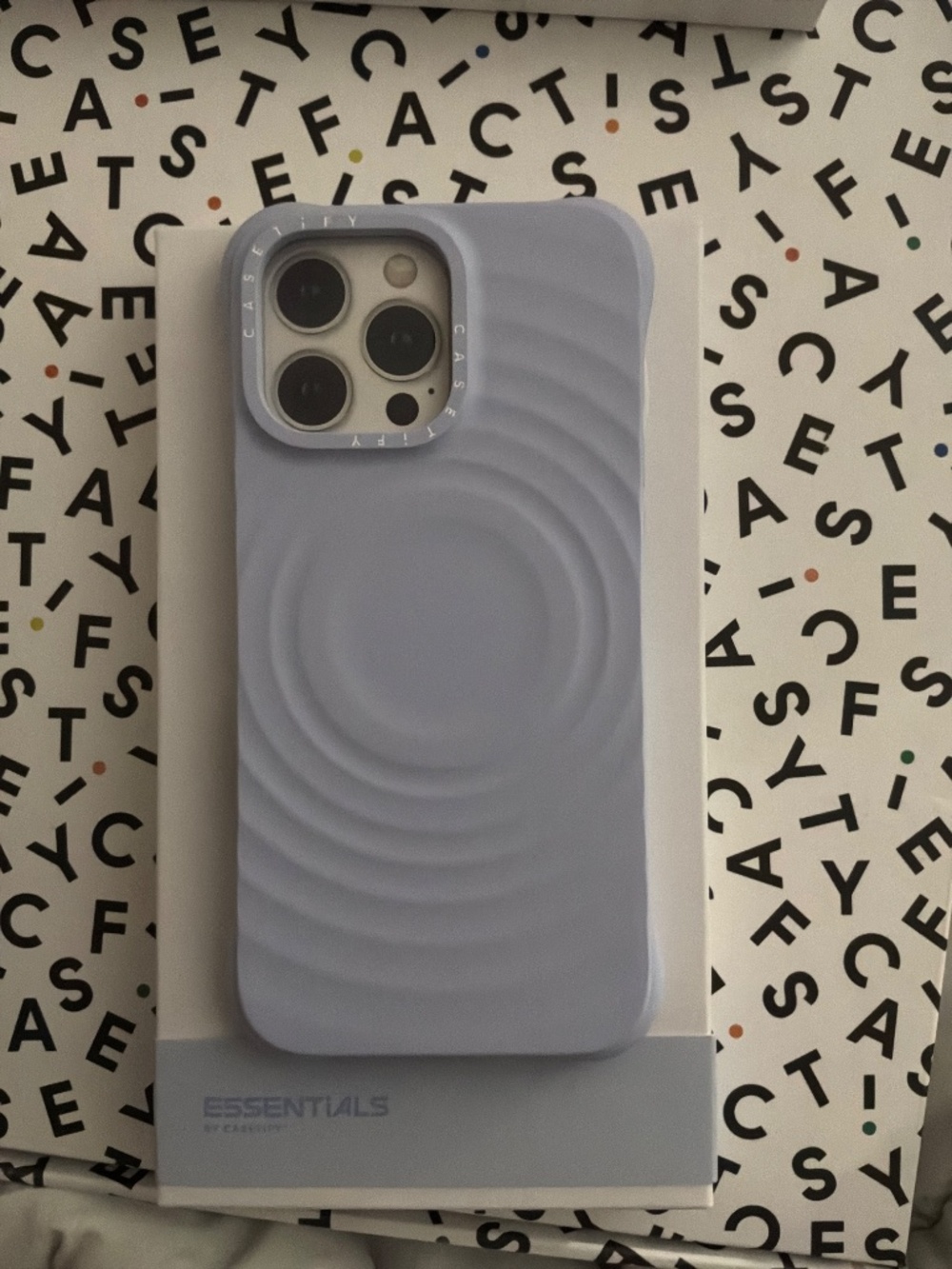 iPhone 16 pro max - Picture 3 of 3